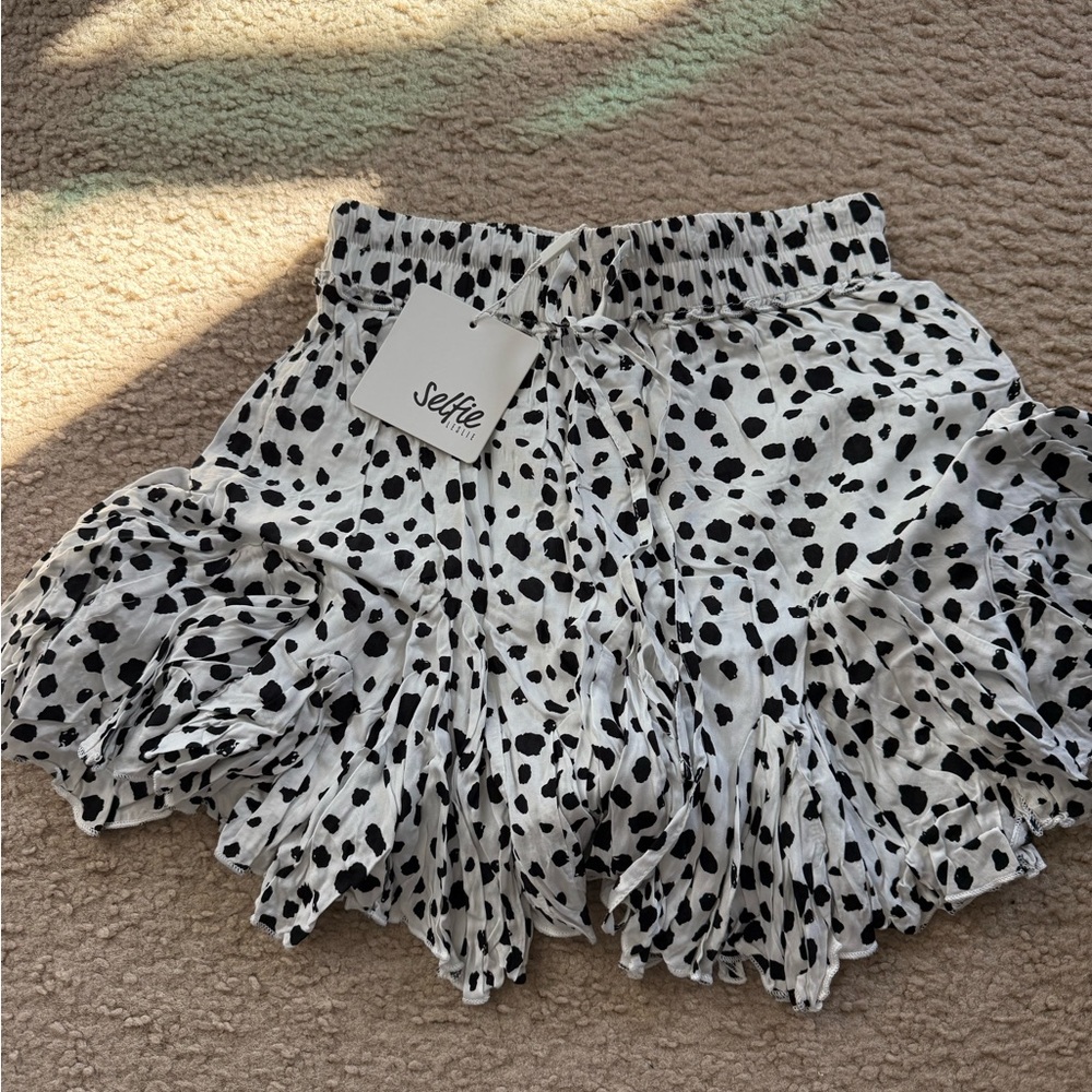 Selfie Leslie Black and White Ruffle Skirt